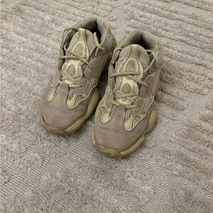 Yeezy 500 'Taupe Light'